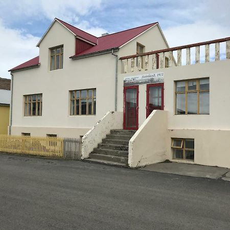 Steinhusith Hotel Holmavik Bagian luar foto