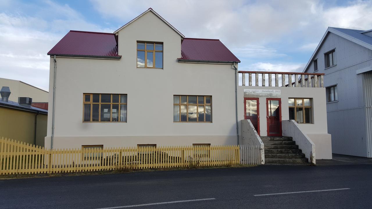 Steinhusith Hotel Holmavik Bagian luar foto